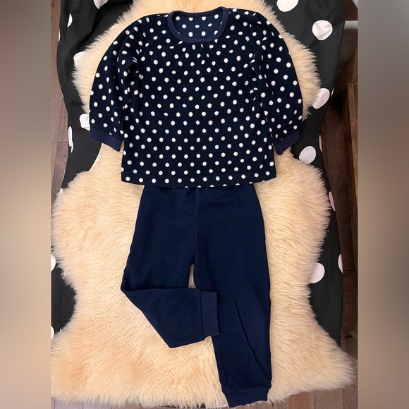 Set of 4! Uniqlo size100 cozy micro fleece pajama set, polka dots and plaid - Picture 2 of 11